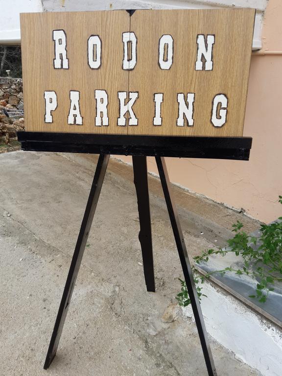 Rodon Apartments Tsoukaládhes Buitenkant foto